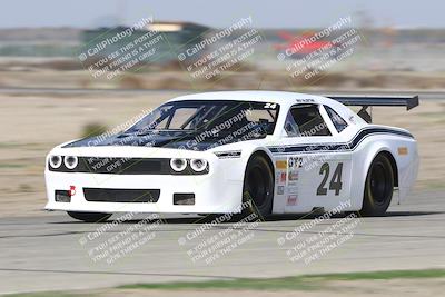 media/Oct-25-2025-CalClub SCCA (Sat) [[34c778dfbe]]/Group 3/Qualifying/